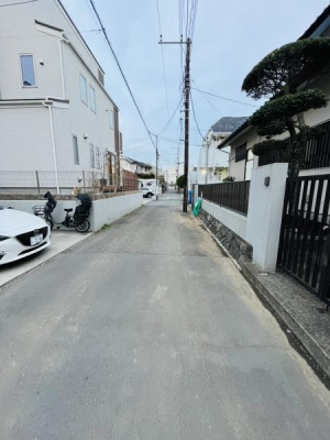 �_�ސ쌧������s���Z���̐V�z��ˌ��Ă̑O�ʓ��H�܂ތ��n�ʐ^