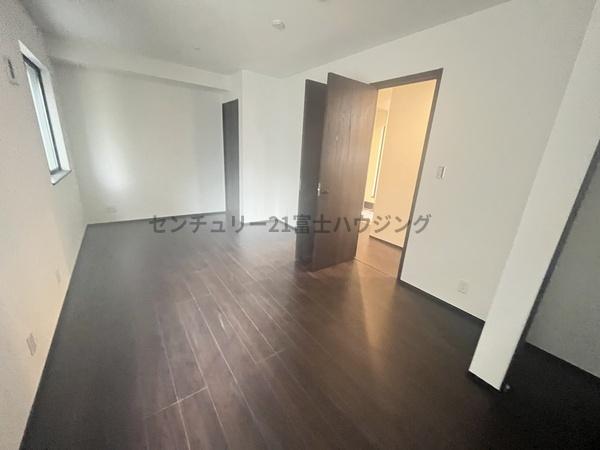 �_�ސ쌧������s����1���ڂ̐V�z��ˌ��Ẵ��r���O�ȊO�̋���