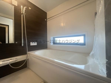 �_�ސ쌧������s����1���ڂ̐V�z��ˌ��Ă̗���