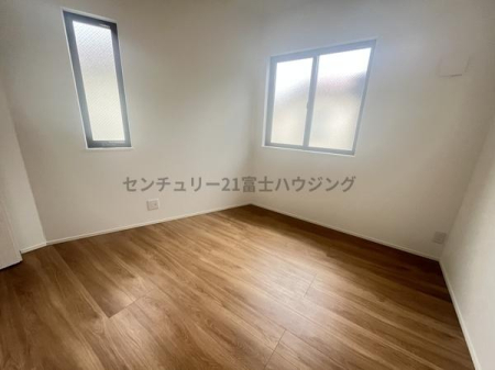 �_�ސ쌧������s����1���ڂ̐V�z��ˌ��Ẵ��r���O�ȊO�̋���