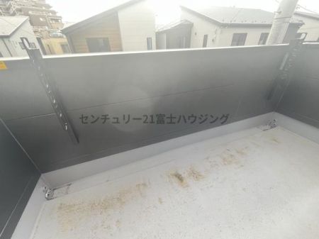 �_�ސ쌧������s����1���ڂ̐V�z��ˌ��Ẵo���R�j�[