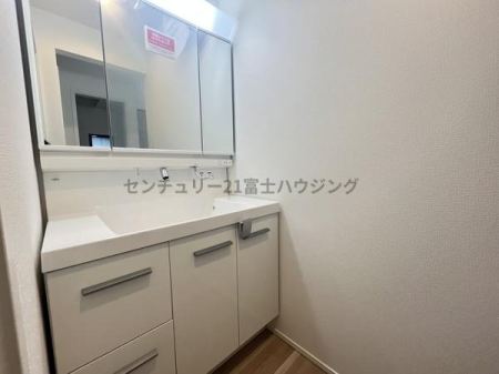 �_�ސ쌧������s����1���ڂ̐V�z��ˌ��Ă̐��ʑ�E���ʏ�