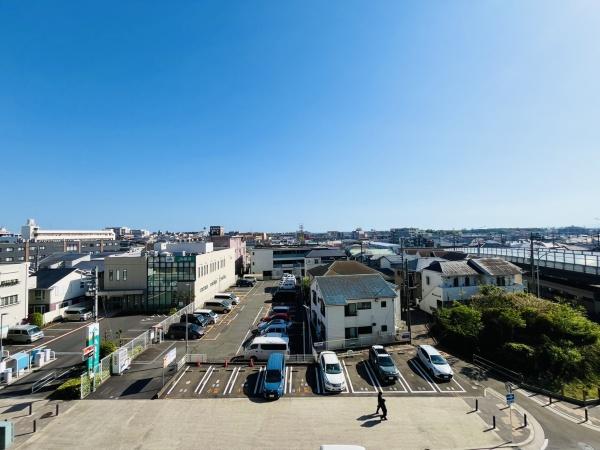 �_�ސ쌧���l�s���J�搣�J4���ڂ̒��Ã}���V�����̏Z�˂���̒��]�ʐ^