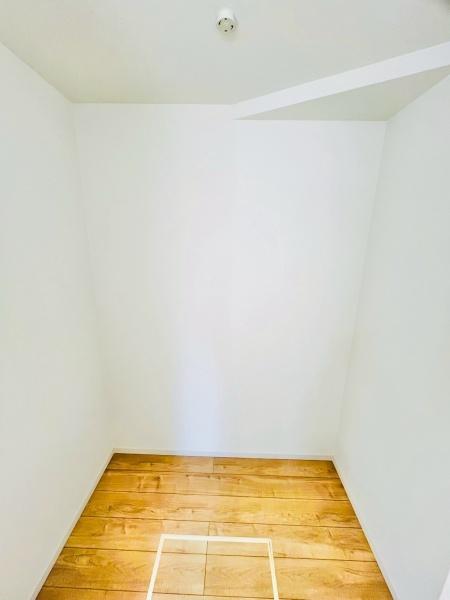 �_�ސ쌧����s�H��5���ڂ̐V�z��ˌ��Ă̎��[