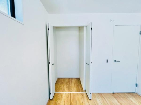 �_�ސ쌧����s�H��5���ڂ̐V�z��ˌ��Ă̎��[