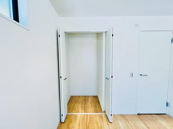 �_�ސ쌧����s�H��5���ڂ̐V�z��ˌ��Ă̎��[