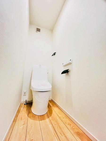 �_�ސ쌧����s�H��5���ڂ̐V�z��ˌ��Ẵg�C��