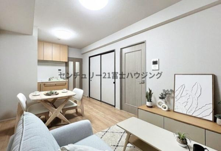 �_�ސ쌧����s�А��C��2���ڂ̒��Ã}���V�����̃��r���O