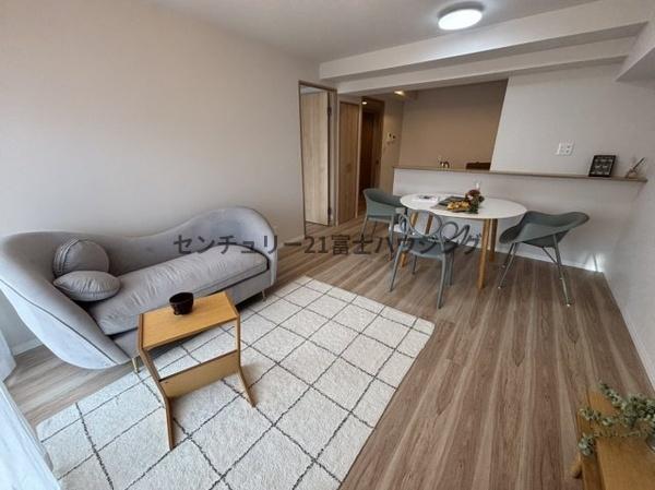 �_�ސ쌧����s�T���1���ڂ̒��Ã}���V�����̃��r���O