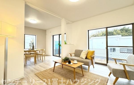 �_�ސ쌧����s����4���ڂ̒��È�ˌ��Ẵ��r���O