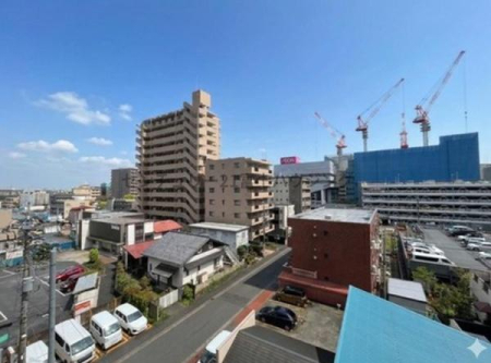 �_�ސ쌧���؎s����1���ڂ̒��Ã}���V�����̏Z�˂���̒��]�ʐ^