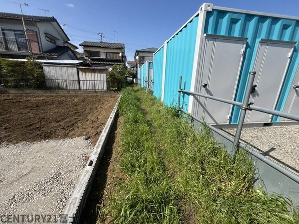 �_�ސ쌧����s�H��5���ڂ̓y�n�̑O�ʓ��H�܂ތ��n�ʐ^