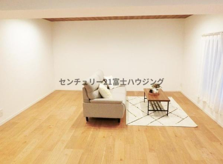 �_�ސ쌧���q�s�R��K�l4���ڂ̒��Ã}���V�����̃��r���O