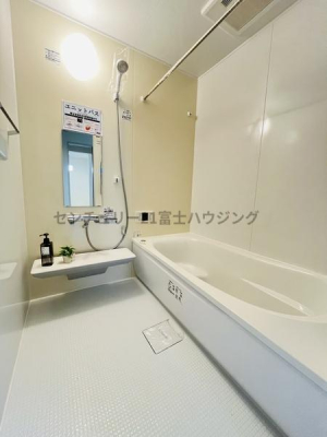 �_�ސ쌧������s�H��1���ڂ̐V�z��ˌ��Ă̗���