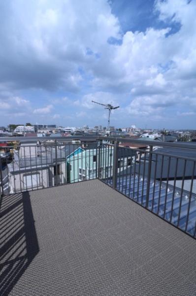 �_�ސ쌧������s���C��3���ڂ̒��È�ˌ��Ẵo���R�j�[