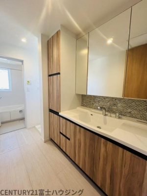 �_�ސ쌧����s�А��R1���ڂ̐V�z��ˌ��Ă̐��ʑ�E���ʏ�