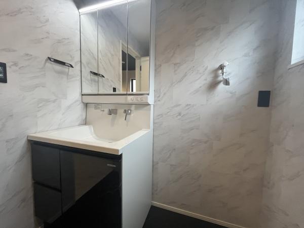 �_�ސ쌧������s������̐V�z��ˌ��Ă̐��ʑ�E���ʏ�