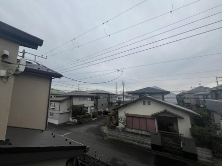 �_�ސ쌧������s������̐V�z��ˌ��Ă̏Z�˂���̒��]�ʐ^