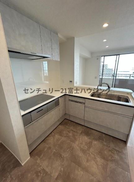 �_�ސ쌧����s�P�s��2���ڂ̒��Ã}���V�����̃L�b�`��