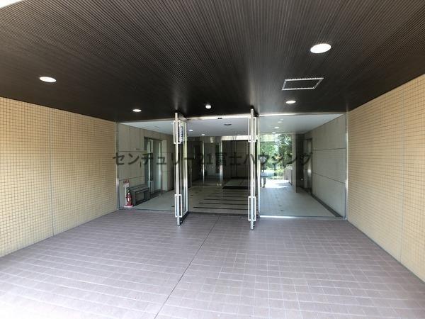 �_�ސ쌧����s�얼�̒��Ã}���V�����̃G���g�����X