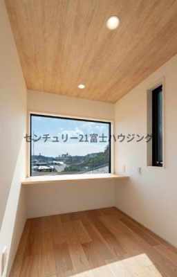 �_�ސ쌧���q�s���z5���ڂ̐V�z��ˌ��Ă̂��̑�����