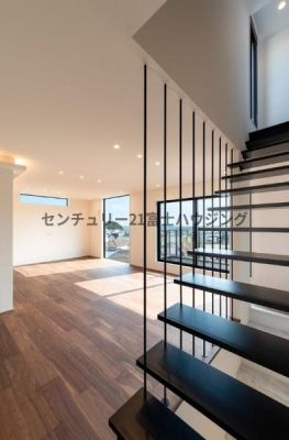 �_�ސ쌧���q�s���z5���ڂ̐V�z��ˌ��Ẵ��r���O