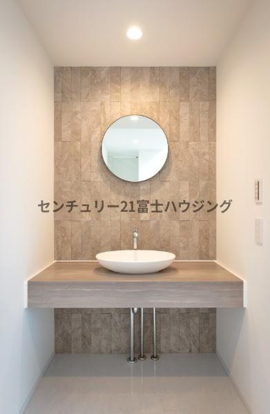 �_�ސ쌧���q�s���z5���ڂ̐V�z��ˌ��Ă̐��ʑ�E���ʏ�