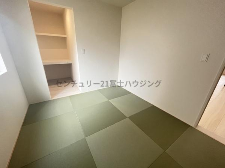 �_�ސ쌧������s��̐V�z��ˌ��Ă̘a��