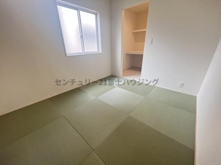 �_�ސ쌧������s��̐V�z��ˌ��Ă̘a��