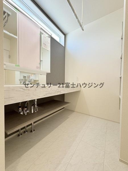 �_�ސ쌧������s��̐V�z��ˌ��Ă̐��ʑ�E���ʏ�