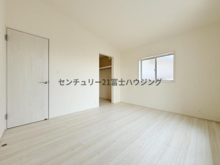 �_�ސ쌧������s��̐V�z��ˌ��Ă̗m��