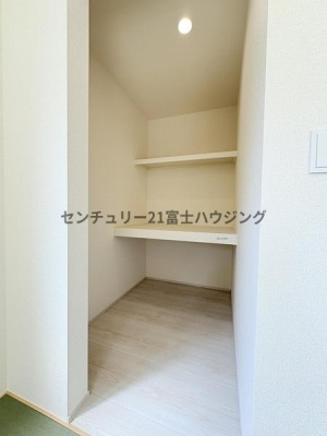 �_�ސ쌧������s��̐V�z��ˌ��Ă̎��[