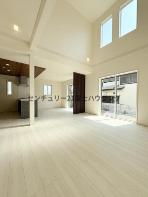 �_�ސ쌧������s��̐V�z��ˌ��Ẵ��r���O