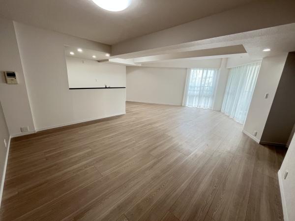 �_�ސ쌧������s�H���C�݂̒��Ã}���V�����̃��r���O