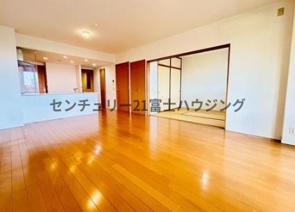 �_�ސ쌧���q�s�A�؂̒��Ã}���V�����̃��r���O