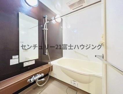 �_�ސ쌧���q�s�A�؂̒��Ã}���V�����̗���