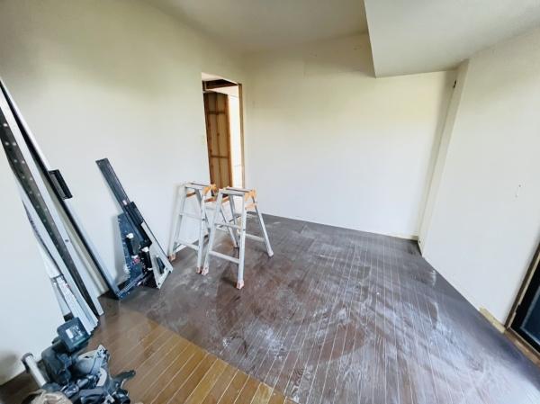 �_�ސ쌧������s�l�V�� 438-2�̒��Ã}���V�����̗m��