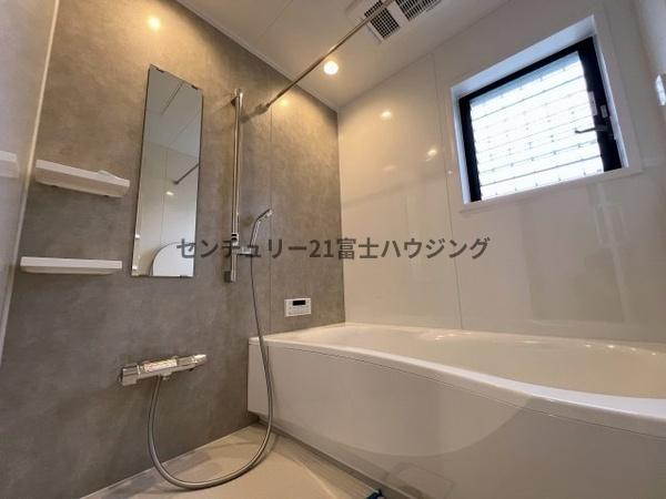 �_�ސ쌧������s����4���ڂ̒��È�ˌ��Ă̗���