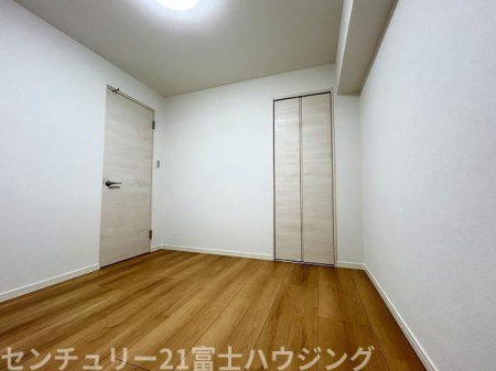 �_�ސ쌧������s���h�̒��Ã}���V�����̂��̑�����