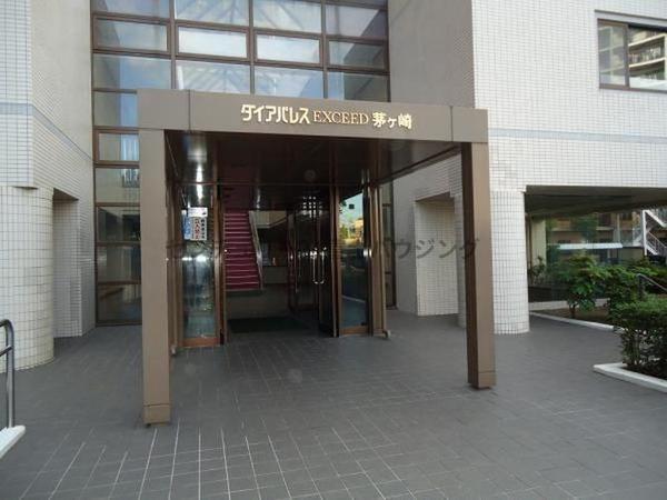 �_�ސ쌧������s���h�̒��Ã}���V�����̃G���g�����X