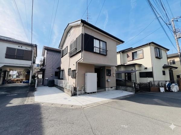 �_�ސ쌧�C�V���s���P�J4���ڂ̒��È�ˌ��Ă̑O�ʓ��H�܂ތ��n�ʐ^