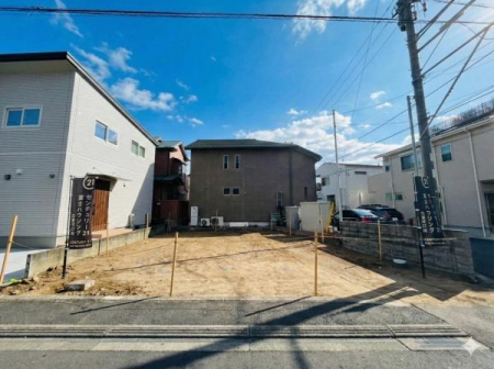 �_�ސ쌧������s��̐V�z��ˌ��Ă̂��̑����n