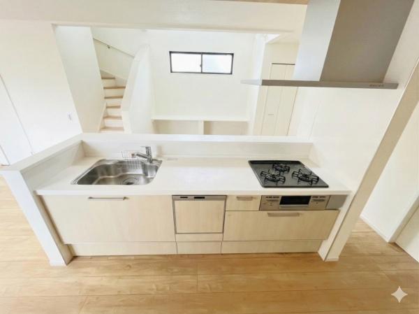 �_�ސ쌧���ˎs���^�y4���ڂ̒��È�ˌ��ẴL�b�`��