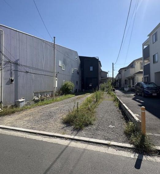 �_�ސ쌧����s�ғ����C��3���ڂ̒��È�ˌ��Ă̑O�ʓ��H�܂ތ��n�ʐ^