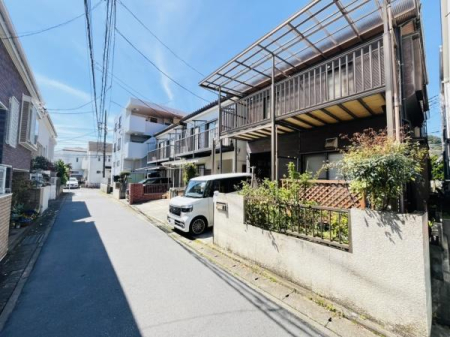 �_�ސ쌧���q�s�r�q1���ڂ̒��È�ˌ��Ă̑O�ʓ��H�܂ތ��n�ʐ^