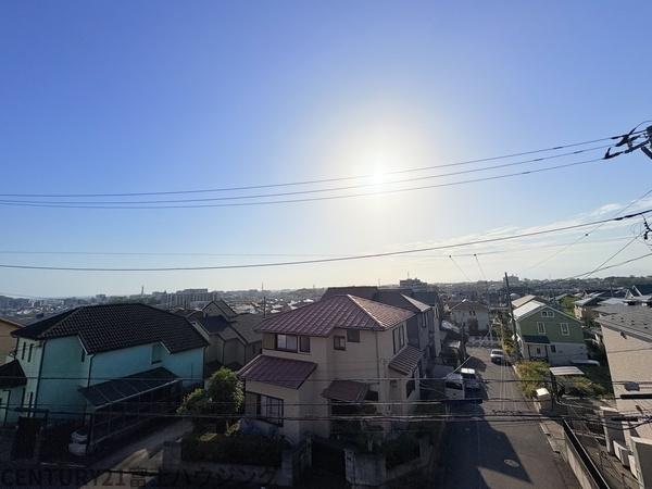 �_�ސ쌧����s����̐V�z��ˌ��Ă̏Z�˂���̒��]�ʐ^