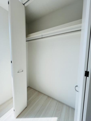 �_�ސ쌧������s����2���ڂ̐V�z��ˌ��Ă̎��[