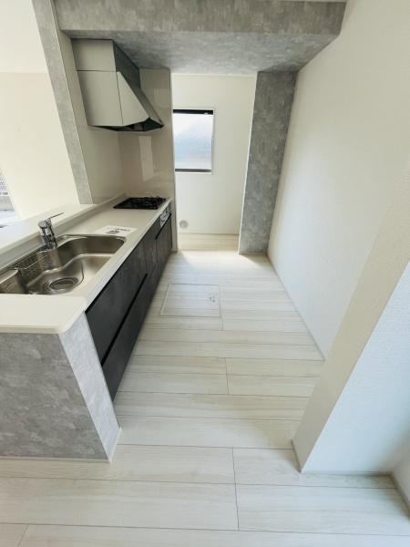 �_�ސ쌧������s����2���ڂ̐V�z��ˌ��ẴL�b�`��