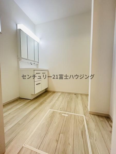 �_�ސ쌧������s�����u�̐V�z��ˌ��Ă̐��ʑ�E���ʏ�