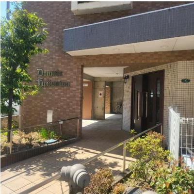 �_�ސ쌧����s����̒��Ã}���V�����̃G���g�����X